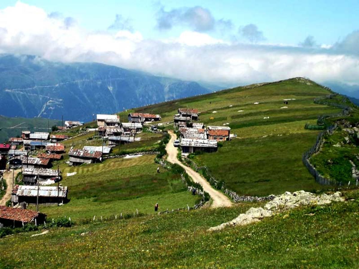 Garester Yaylası & Çaykara Sırataşlar Panoraması